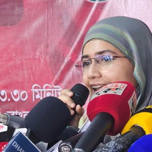 এনসিপিকে বাচ্চাদের দল ইঙ্গিত করে গেজেটে ‘শাপলা কলি’: সামান্তা