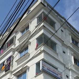 বৈদ্যুতিক তারে পাইপ লেগে ধরে যায় আগুন, মাদ্রাসার ৭ শিক্ষার্থী দগ্ধ