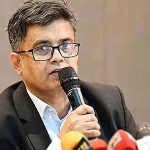 ‘রায়েরবাজার কবরে বেওয়ারিশ লাশ শনাক্তে কাজ করবেন বিদেশি বিশেষজ্ঞ’