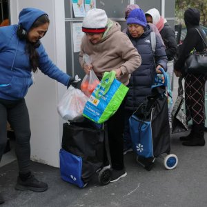 যুক্তরাষ্ট্রে শাটডাউনের মধ্যেও খাদ্য সহায়তা দিতে আদালতের নির্দেশ
