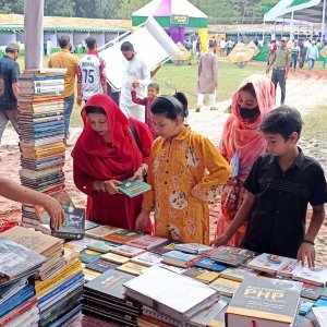 রাজশাহীতে নয় দিনব্যাপী বিভাগীয় বইমেলা উদ্বোধন