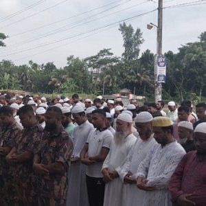 মাইন বিস্ফোরণে আহত বিজিবি সদস্যকে সামরিক মর্যাদায় দাফন