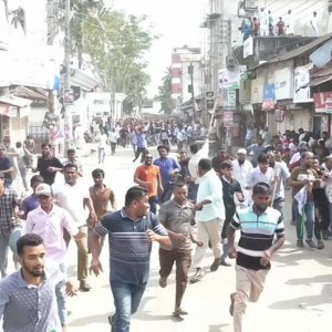 আন্দালিভ রহমান পার্থের সমর্থকদের সঙ্গে বিএনপির সংঘর্ষ, পুলিশ-সাংবাদিকসহ আহত অর্ধশত