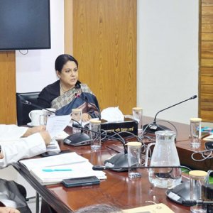 বায়ুদূষণ রোধে সব সংস্থাকে একসঙ্গে মাঠে নামার নির্দেশ