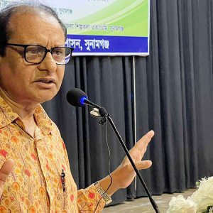 ‘নির্বাচনের কারণে শিক্ষার্থীদের মাঝে বই বিতরণে কোনও সমস্যা হবে না’