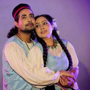 মঞ্চে ‘আলিবাবা এবং চল্লিশ চোর’