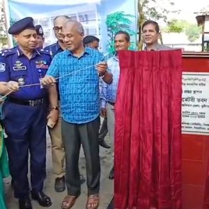 এখন আইনশৃঙ্খলা পরিস্থিতি খুব ভালো, নির্বাচন সুষ্ঠু হবে: স্বরাষ্ট্র উপদেষ্টা