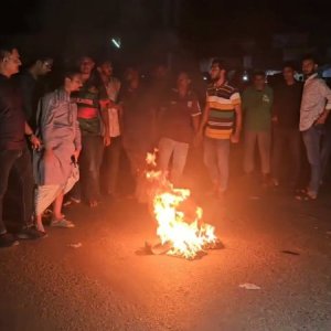 কুষ্টিয়ায় মনোনয়ন না পেয়ে বিএনপি নেতার অনুসারীদের সড়ক অবরোধ-বিক্ষোভ