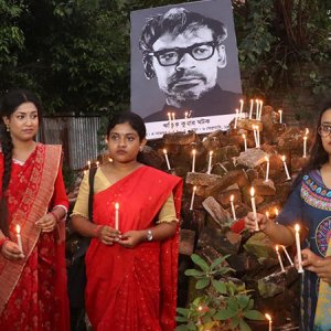 ঋত্বিক ঘটকের ভাঙা বাড়িতে জন্মশতবর্ষ উদযাপন