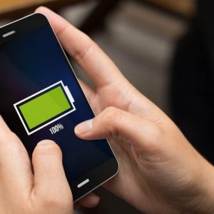 ফোনের ব্যাটারি লাইফ বাড়াতে ৫টি সহজ উপায়