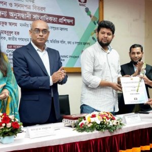 সাংবাদিকতা ও ফিল্মে দক্ষ করে তোলা হবে ৩০০ শহীদ পরিবারের সদস্য ও জুলাইযোদ্ধাকে