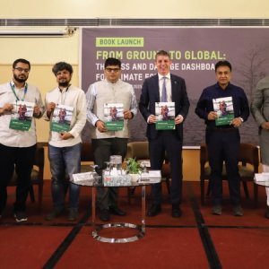 জলবায়ুর প্রভাবে ১৯ জেলায় দশ মাসে শতকোটি টাকার ক্ষতি: অক্সফাম