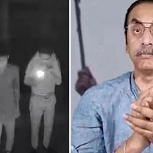 পিনাকী ভট্টাচার্যের বাড়ির সামনে আগুন দেওয়ার অভিযোগ