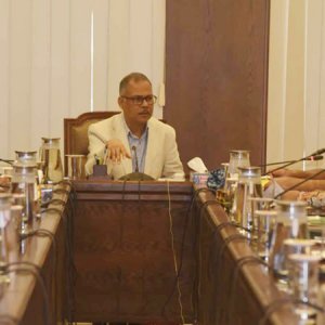 ডেঙ্গু নিয়ন্ত্রণে বাসাবাড়িতে এডিস মশার লার্ভা তদারকিতে মাঠে নামছে ডিএসসিসি