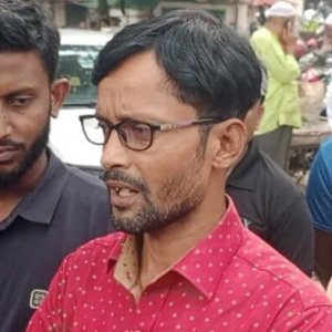 অন্ধকার কক্ষে নিয়ে মারধরের অভিযোগ, জুলাই ফাউন্ডেশনের ১০ জনের নামে মামলা