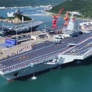 যুক্তরাষ্ট্রের সঙ্গে পাল্লা দিতে চীনের নতুন বিমানবাহী রণতরী