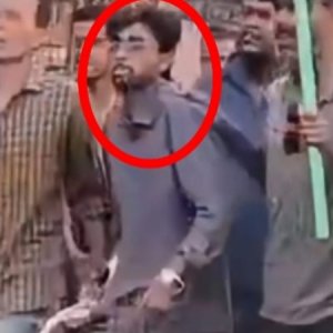 ফরিদপুরে বিএনপির দুই পক্ষের সংঘর্ষে অস্ত্র হাতে যুবক কে?