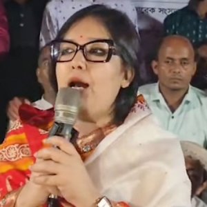 এলাকার মানুষের ভালোবাসা, সমর্থন ও ভোট ছাড়া কিছুই চাই না: রুমিন ফারহানা