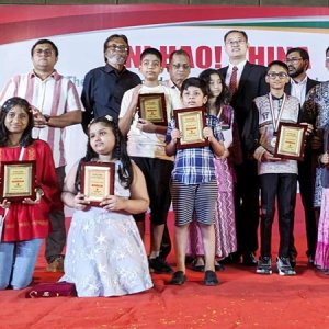 ‘নি হাও! চায়না’ চিত্রাঙ্কন প্রতিযোগিতার পুরস্কার প্রদান