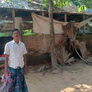 পিকআপে করে কৃৃষকের পাঁচটি গরু নিয়ে গেলো চোরেরা