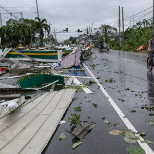সুপার টাইফুন ফাং ওয়াংয়ের আঘাতে ফিলিপাইনে নিহত ২