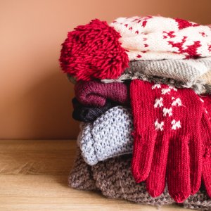 শীতের কাপড় কতবার আর কীভাবে পরিষ্কার করবেন