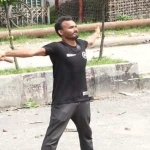 আবু সাঈদের মাথার পেছনের আঘাতে রক্ত পড়া শুরু হয়