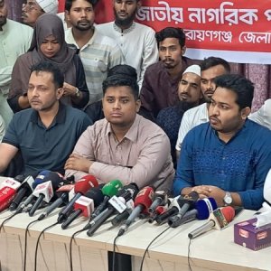 যারা সংস্কারের পক্ষে তাদের নিয়ে জোট গঠন করতে পারি: হাসনাত আবদুল্লাহ