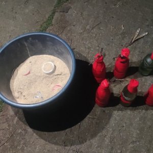 মোহাম্মদপুরে পেট্রোল বোমা ও ককটেল উদ্ধার