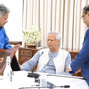 শতবর্ষী প্যাডেল স্টিমার চালুর সিদ্ধান্তে উচ্ছ্বসিত প্রধান উপদেষ্টা