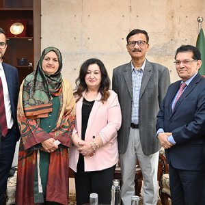 কানাডার সংসদের প্রতিনিধি দলের সঙ্গে পররাষ্ট্র উপদেষ্টার সাক্ষাৎ