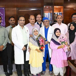 মাইলস্টোন দুর্ঘটনা: সাড়ে তিন মাস চিকিৎসা শেষে বাড়ি ফিরলো যমজ দুই শিশু