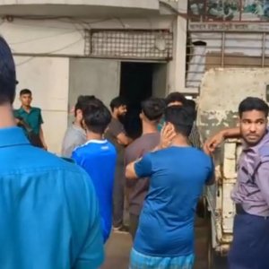 সাবেক শিক্ষামন্ত্রী নওফেলের বাসায় অভিযান, আটক ৭