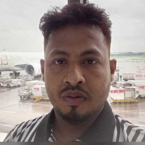 বিক্রয় প্রতিনিধিকে গুলি করে হত্যা, পাশে পড়ে ছিল মোটরসাইকেল