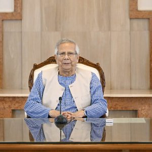 জুলাই সনদ বাস্তবায়ন নিয়ে ভাষণ দিচ্ছেন প্রধান উপদেষ্টা