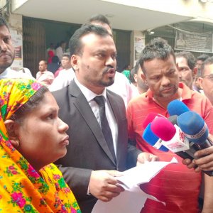 ডিপজলের বিরুদ্ধে হত্যাচেষ্টা মামলা, পিবিআইকে তদন্তের নির্দেশ