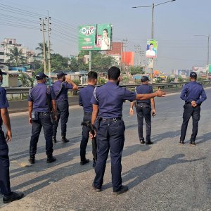 সাভারে ২৪ ঘণ্টায় আওয়ামী লীগের ৪২ নেতাকর্মী গ্রেফতার