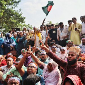 কেন বছরজুড়ে শিক্ষক আন্দোলন?