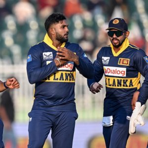 ইসলামাবাদে বোমা হামলার পরও সফর চালিয়ে যেতে নির্দেশ শ্রীলঙ্কার