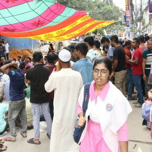 ৪৪৪ শ্রমিক চাকরিচ্যুত, অচলাবস্থা কাটেনি অপসো স্যালাইন কারখানায়