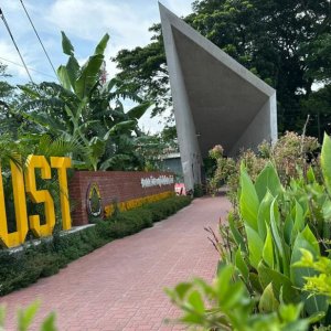 পাঁচ ঘণ্টা ধরে শিক্ষার্থীদের আন্দোলন, পরে শাকসু নির্বাচনের তারিখ জানালেন উপাচার্য