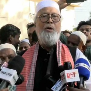 জয় বাংলা বলায় কাউকে গ্রেফতার করলে আমাকে প্রথমে করেন: কাদের সিদ্দিকী