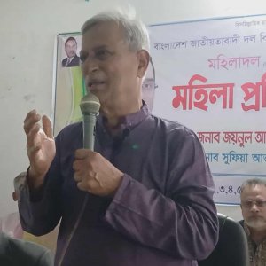 গণভোটে ‘না’ ভোট দেওয়ার আহ্বান বিএনপি চেয়ারপারসনের উপদেষ্টার