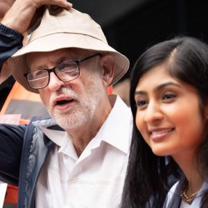 জারাহ সুলতানার কাছে হেরে গেলেন করবিন