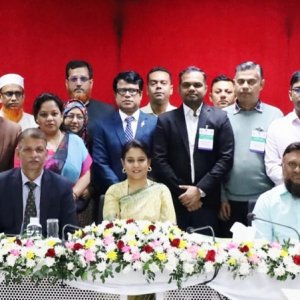 দূষণহীন শহর গড়তে সিটি করপোরেশনের কর্মকর্তাদের আরও সক্রিয় হওয়ার আহ্বান