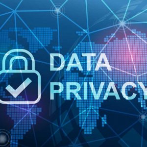 হ্যাকার ও ইন্টারনেট নজরদারি থেকে বাঁচার ৫ কার্যকরী কৌশল