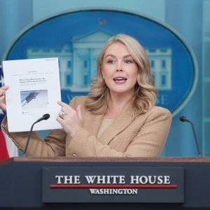 ভেনেজুয়েলার ‘মাদকবাহী’ নৌকায় হামলা আইনসঙ্গত, দাবি যুক্তরাষ্ট্রের