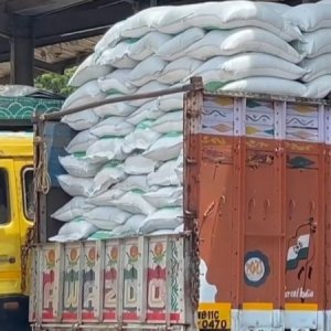 বেনাপোল দিয়ে চার মাসে ভারত থেকে এলো ১৮ হাজার মেট্রিক টন চাল