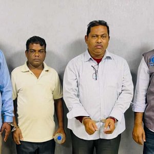 অবসরপ্রাপ্ত সরকারি কর্মকর্তার ৪৫ লাখ টাকা আত্মসাতের অভিযোগে গ্রেফতার ৩