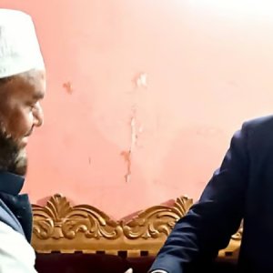 নির্বাচনি জনসংযোগ শেষে জামায়াত প্রার্থীর বাড়িতে সালাহউদ্দিন আহমদ